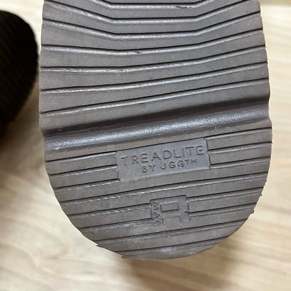 UGG Work Boots - Picture 10 of 12